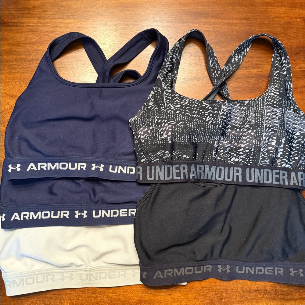 GUC - Bundle of 5 Under Armour Sports Bras Medium